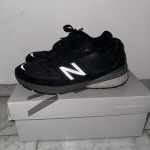 New balance 990v5